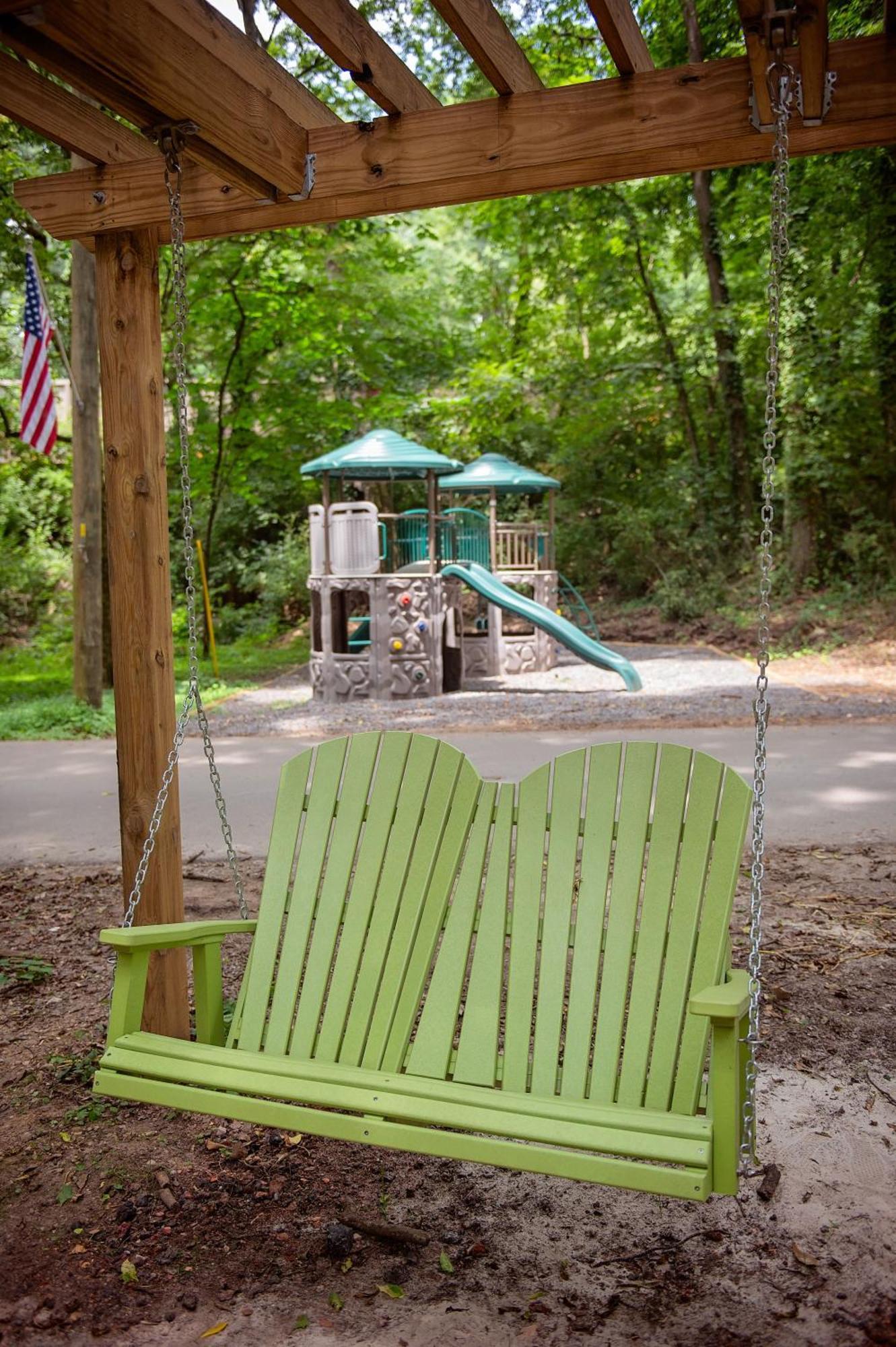 Martha Cabin Tiny Cabin By Downtown チャタヌーガ エクステリア 写真