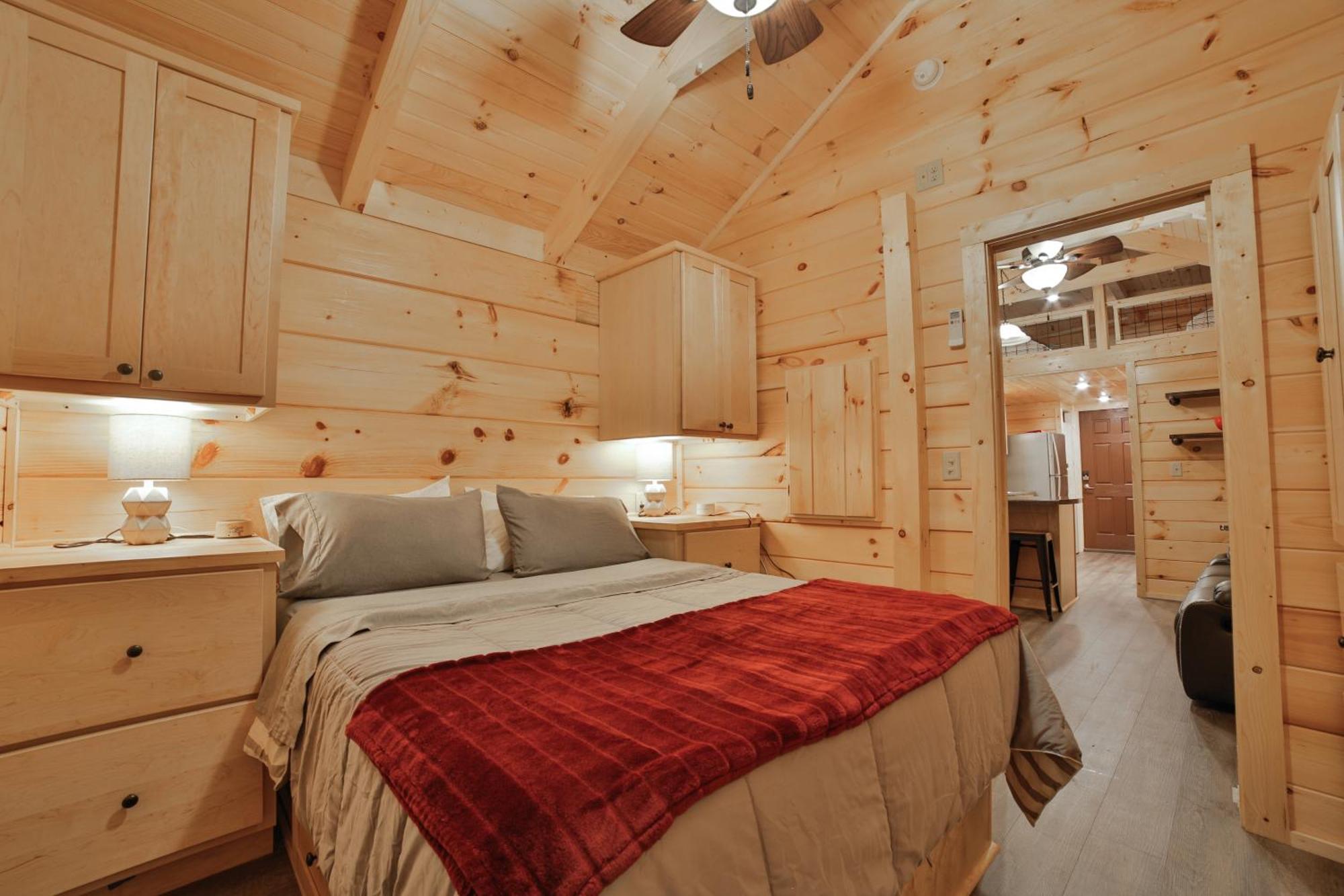 Martha Cabin Tiny Cabin By Downtown チャタヌーガ エクステリア 写真